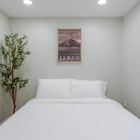 Stylish Stay In Center City, French-Japanese & Minimalist Vibes Philadelphia Exterior photo